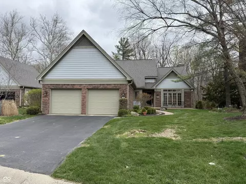 9299 Spring Forest Dr #15, Indianapolis, IN 46260