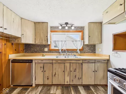 Kitchen - 238 Jefferson St, Pendleton, IN 46064 photo 3 of 3