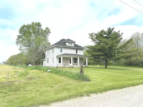 660 N 700 E, Whitestown, IN 46075