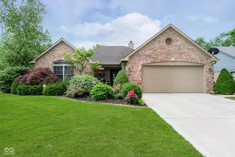 10833 Tournament Ln, Indianapolis, IN 46229