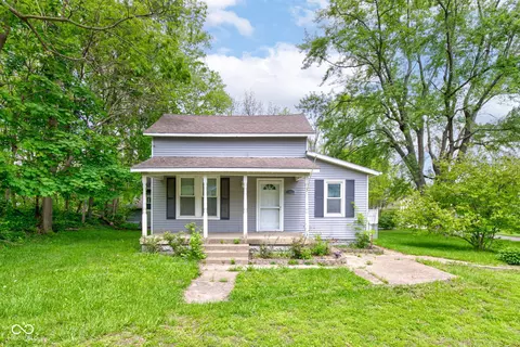 42 E Brookville Rd, Fountaintown, IN 46130