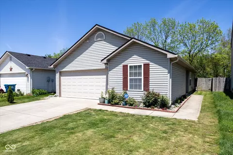 320 Red Tail Ln, Indianapolis, IN 46241