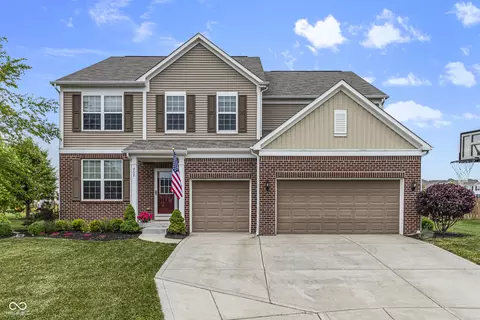 952 Workington Cir, Westfield, IN 46074
