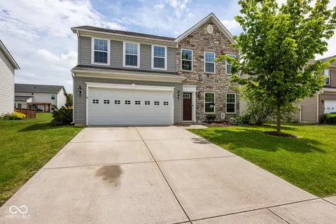 6683 School Branch Dr, Brownsburg, IN 46112