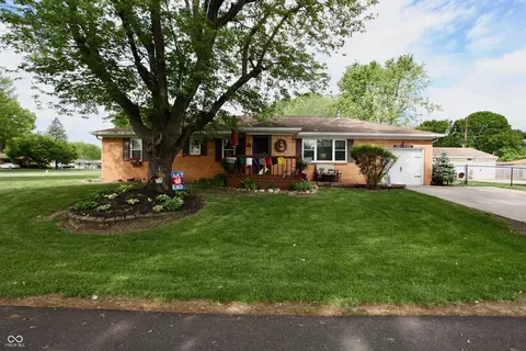 76 Manhattan Ave, Indianapolis, IN 46241
