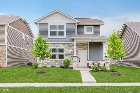 6460 Wasco Dr, Whitestown, IN 46075