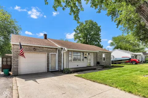 518 N Carr Rd, Plainfield, IN 46168
