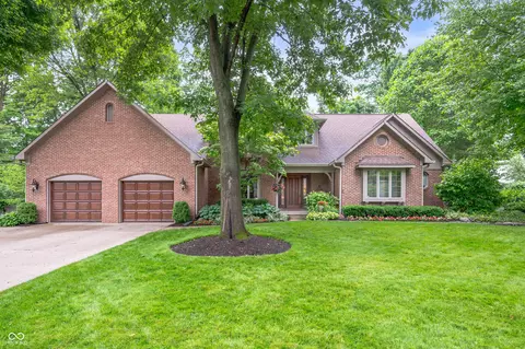 6575 Robin Hood Dr, Indianapolis, IN 46227