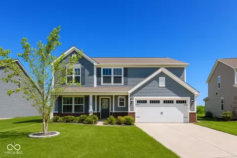 2780 Cormorant Dr, Greenwood, IN 46143
