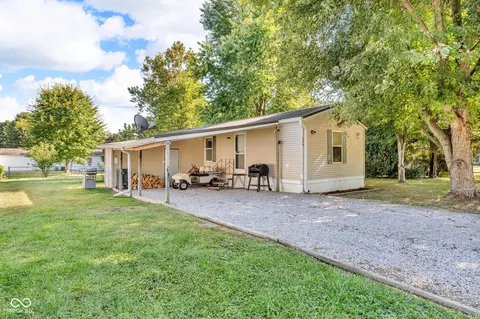 396 Cool Evening Ct, Cloverdale, IN 46120