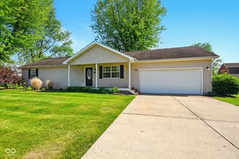 813 Stoner Dr, Anderson, IN 46013