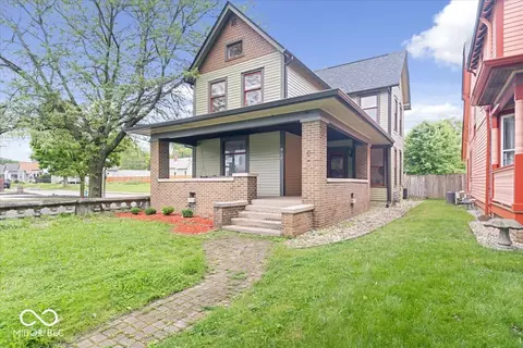 989 Woodruff Pl E Dr, Indianapolis, IN 46201