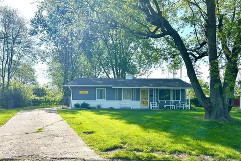 503 Elmhurst Pl, Whiteland, IN 46184