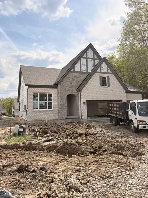4943 Elaine Ct, Noblesville, IN 46062