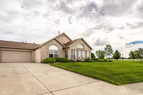 11646 Winding Wood Dr, Indianapolis, IN 46235