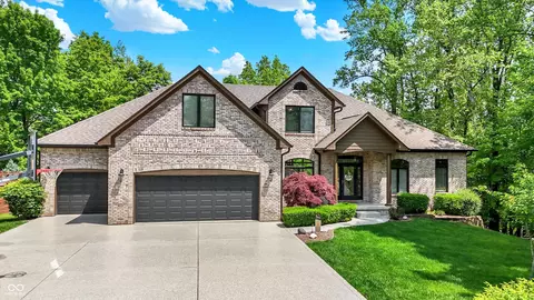 1860 Red Fox Ct E, Martinsville, IN 46151