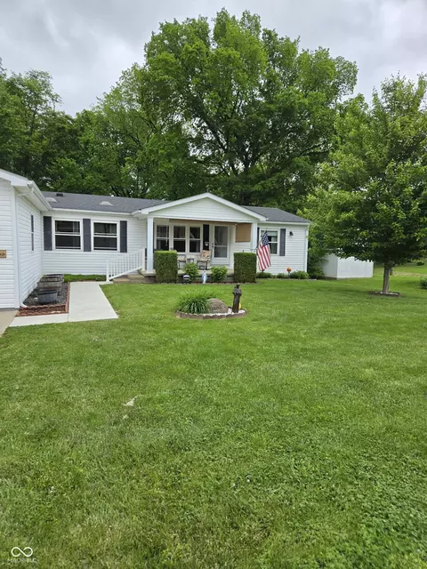 522 2nd St, North Vernon, IN 47265