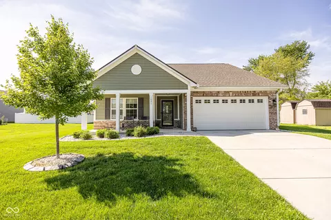 1021 Boots Trl, Greenfield, IN 46140