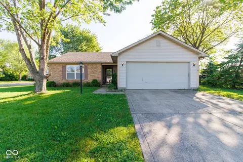 18021 Sanibel Cir, Noblesville, IN 46062