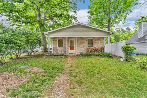 4154 W Briarwood Lake S Dr, Monrovia, IN 46157