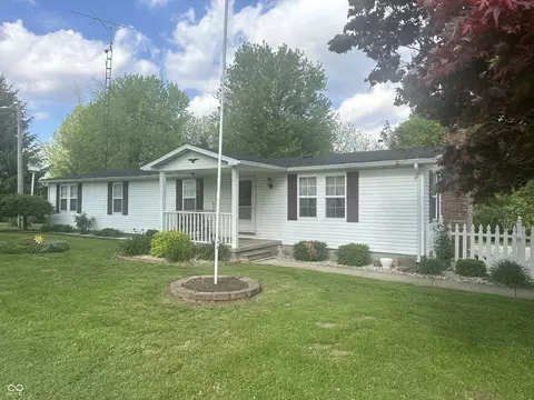 4533 N Willow Grove Rd, Brownsville, IN 47325