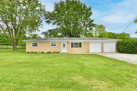 52 Lewis Dr, Cloverdale, IN 46120