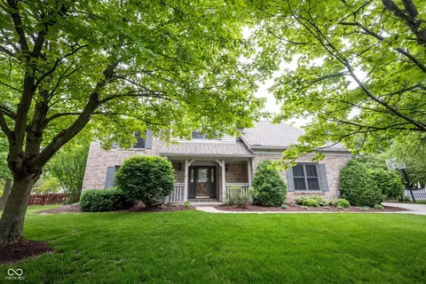 9127 Pointe Ct, Fishers, IN 46037 photo 2