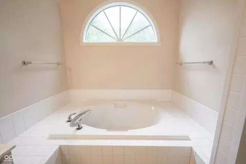 9127 Pointe Ct, Fishers, IN 46037 photo 36