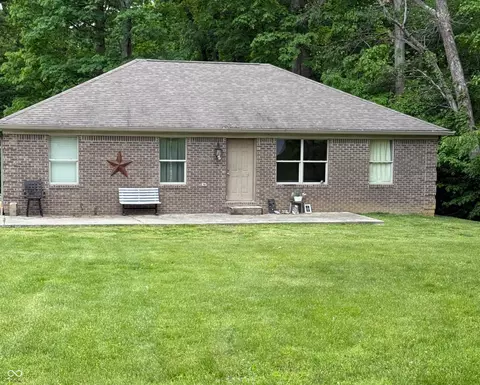 8701 Squires Dr, Paragon, IN 46166