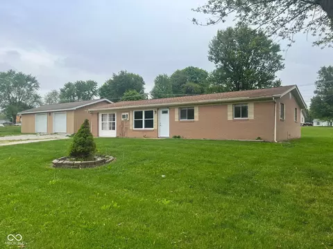 2026 S Q St, Elwood, IN 46036