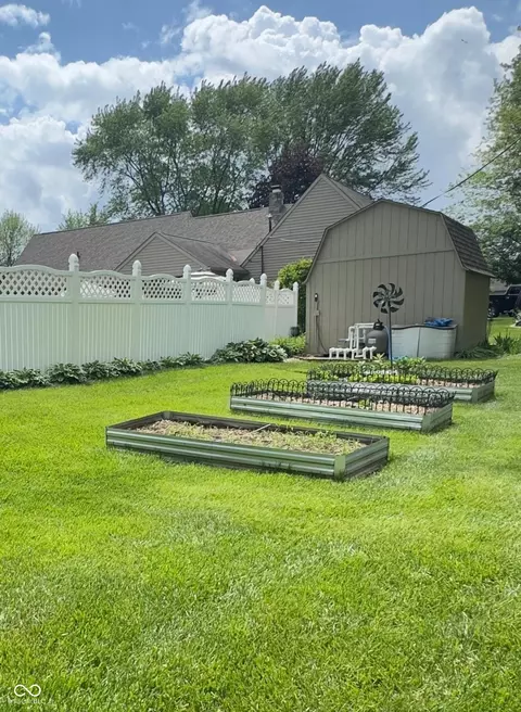 Exterior - 3559 S County Road 475 E, Plainfield, IN 46168 photo 16 of 23