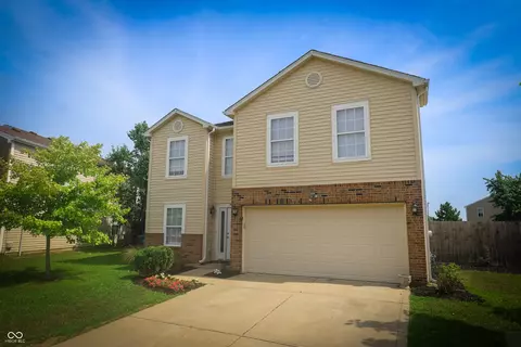 3059 Black Forest Ln, Indianapolis, IN 46239
