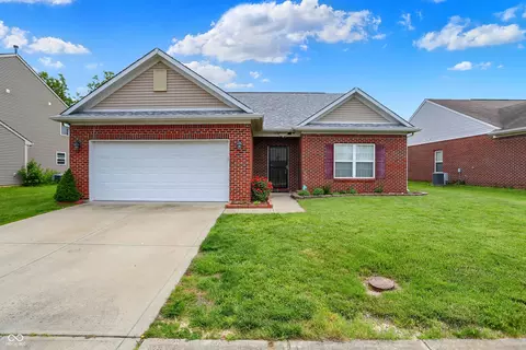 5305 Adrian Orchard Dr, Indianapolis, IN 46217