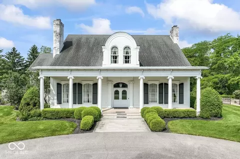 7182 Hunt Club Dr, Zionsville, IN 46077