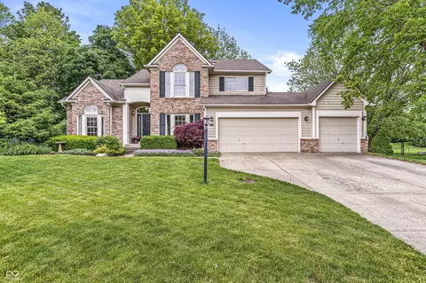 6833 Bluffridge Ln, Indianapolis, IN 46278