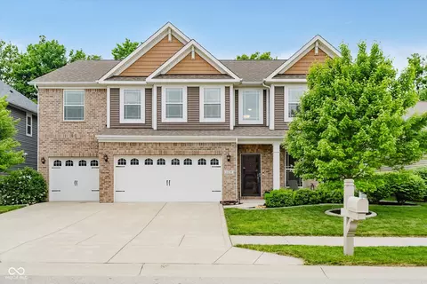1274 Timber Bluff Rd, Westfield, IN 46074