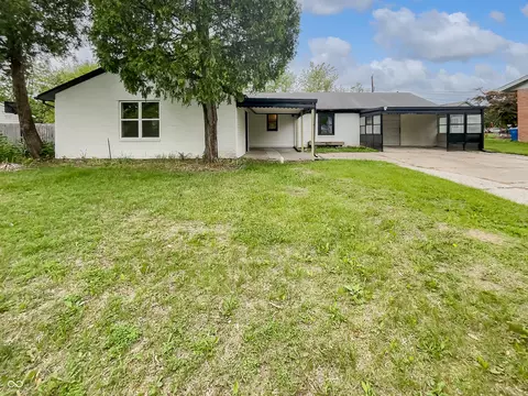 9490 E 36th Pl, Indianapolis, IN 46235