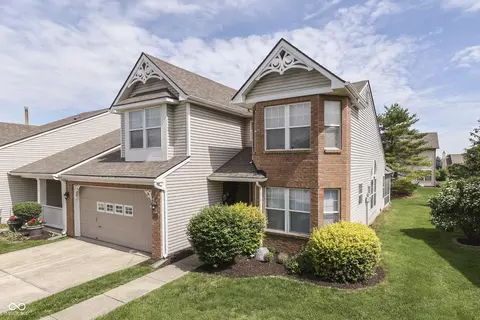6542 Edna Mills Dr, Camby, IN 46113