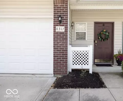 8317 Pine Branch Ln, Indianapolis, IN 46234