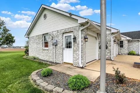 Exterior - 6190 S 425 W, Pendleton, IN 46064 photo 9 of 12