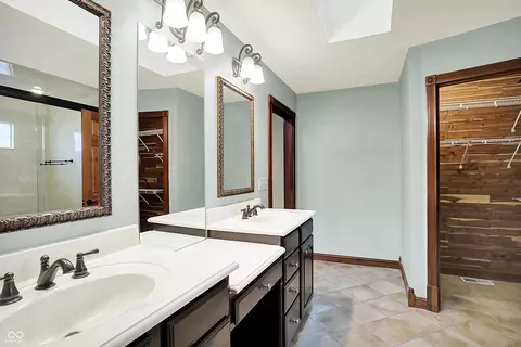 Bath - 6190 S 425 W, Pendleton, IN 46064 photo 4 of 8