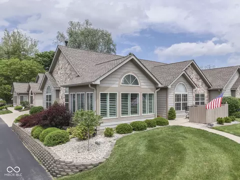 1130 Deerbrook Trl, Greenwood, IN 46142