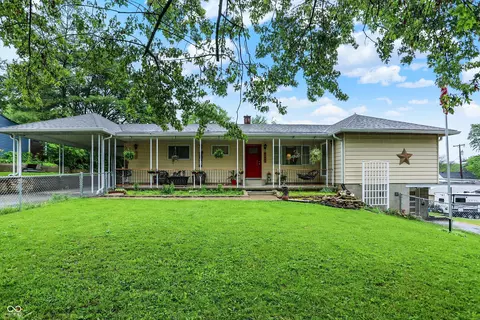 313 E South St, Morristown, IN 46161