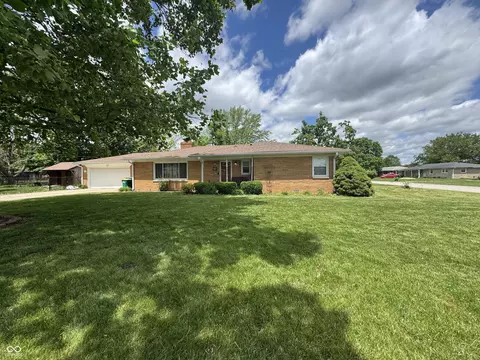 1008 Raymond St, Plainfield, IN 46168
