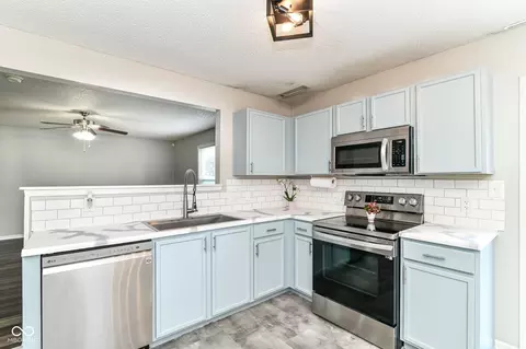 9676 W Constellation Dr, Pendleton, IN 46064 photo 12