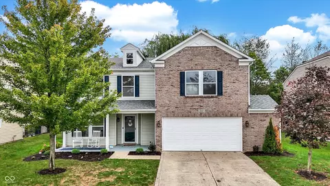 3221 Holt St, Whiteland, IN 46184