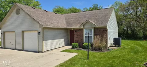 413 Woodberry Dr, Danville, IN 46122