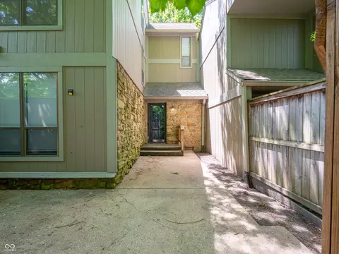 4268 Foxglove Trce, Indianapolis, IN 46237