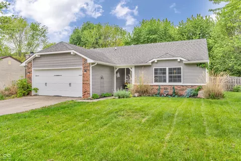 1104 Briarwood Dr, Brownsburg, IN 46112
