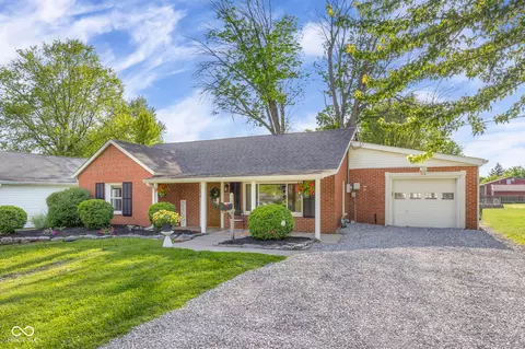 504 Union St, Hope, IN 47246